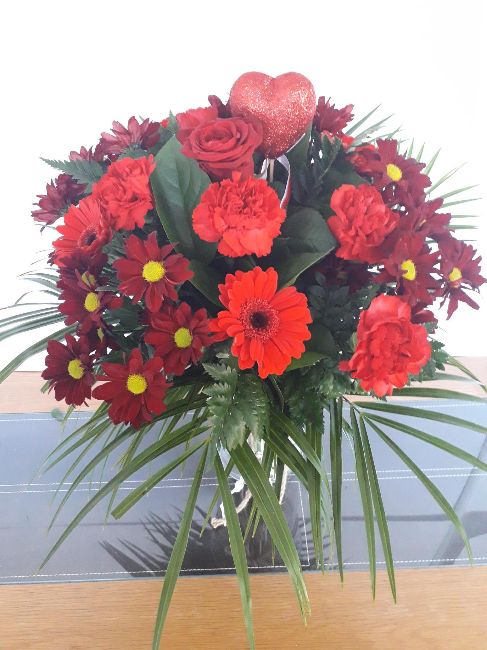 *Valentines Florist’s Choice & Red Rose Gift Wrap